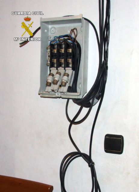 La Guardia Civil desmantela un punto de producción de marihuana en Lorquí - 5, Foto 5