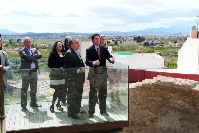 El Alcalde de Molina de Segura y el Consejero de Obras Públicas visitan las obras de acondicionamiento realizadas en el Mirador del Castillo - 3, Foto 3