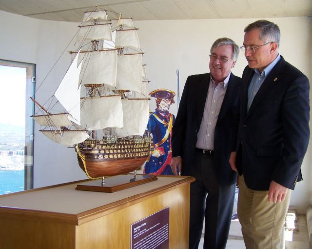 El Castillo de Águilas alberga una imponente maqueta del Santísima Trinidad donada por Julio Castelo Matrán - 2, Foto 2