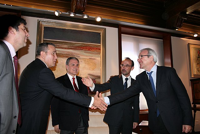 La Región comienza el año con cifras históricas de exportaciones que superan los 637 millones de euros - 1, Foto 1