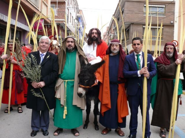 El pasado domingo comenzaba la celebración de la Pascua con la Procesión de la Burrica y la bajada del Cristo Amarrado a la Columna - 3, Foto 3
