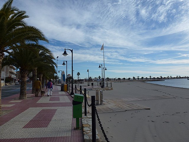 La concejalía de Turismo acondiciona las playas ante la llegada de la Semana Santa - 1, Foto 1