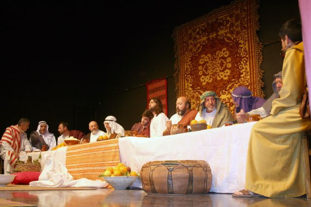 Unas dos mil personas asistieron a la representación de la Pasión Viviente de Lorquí - 2, Foto 2