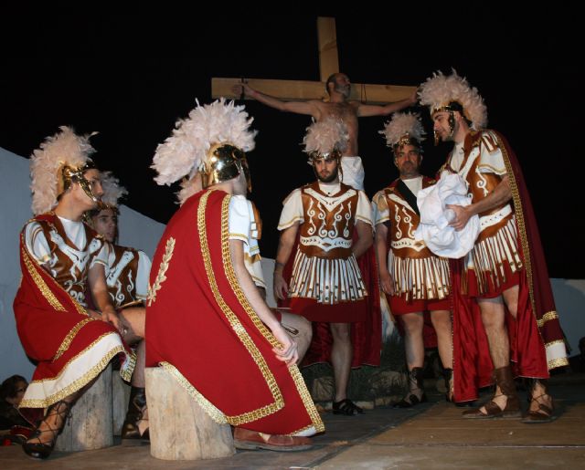 Unas dos mil personas asistieron a la representación de la Pasión Viviente de Lorquí - 4, Foto 4