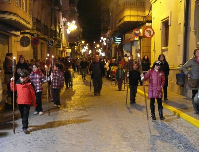 Los pequeños tamborileros y tamborileras de la Asociación de Tambores Cristo de la Sangre tiñen las calles de morado en su quinta Tamborada Infantil - 2, Foto 2