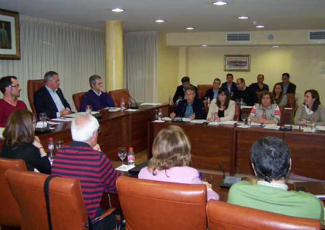 El ayuntamiento de Águilas construirá un campo de fútbol indoor y nuevos vestuarios en el pabellón de hockey - 1, Foto 1