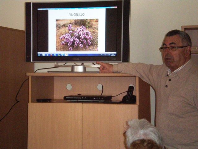 Mayores de El Algar practican Horticoterapia - 2, Foto 2
