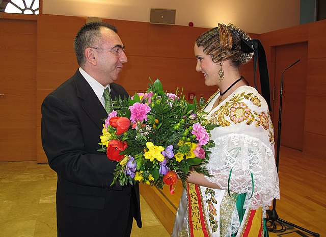 Campos resalta que las Fiestas de Primavera difunden la riqueza cultural murciana más allá de nuestras fronteras - 2, Foto 2
