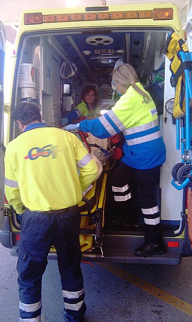 La Gerencia de Urgencias y Emergencias Sanitarias 061 pone en marcha un dispositivo especial para las Fiestas de Primavera - 2, Foto 2