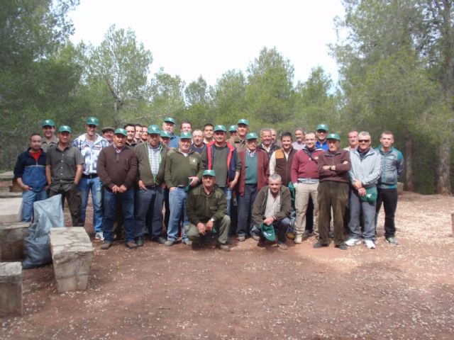 Recogen gran cantidad de residuos en el Coto de Las Maravillas - 1, Foto 1
