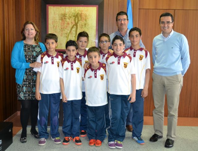 Recepción de los pinatarenses que han disputado el campeonato nacional de fútbol sala alevín y benjamín - 1, Foto 1