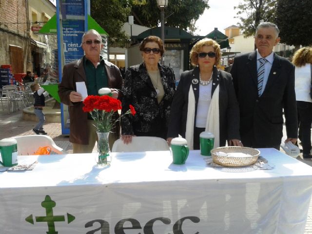La Junta Local de Totana de la AECC recauda 2.699 euros en la cuestación realizada el pasado Domingo de Ramos, Foto 3