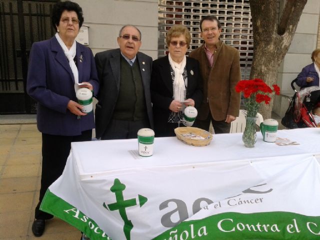 La Junta Local de Totana de la AECC recauda 2.699 euros en la cuestación realizada el pasado Domingo de Ramos, Foto 4