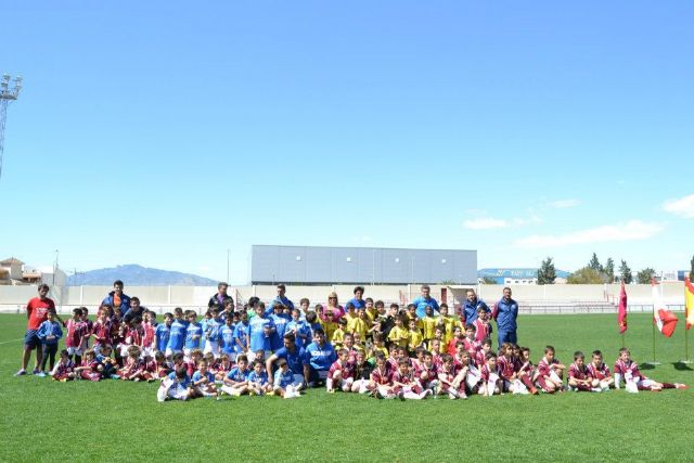 Un total de 180 niños participan en el Torneo de Fútbol de ´Semana Santa 2013´ - 1, Foto 1