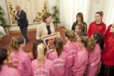 La alcaldesa anima a las gimnastas que irán al Campeonato del Mundo de Estética de Grupo