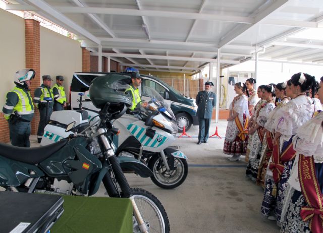 La Reina de la Huerta 2013 y sus damas de honor visitan las instalaciones de la Guardia Civil de Murcia - 2, Foto 2