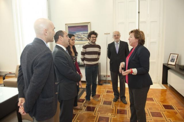 La alcaldesa será la primera socia de honor de la Asociación de Amigos del ARQUA - 1, Foto 1