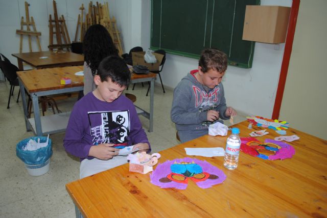 Éxito de un nuevo taller juvenil de manualidades en Las Torres de Cotillas - 4, Foto 4