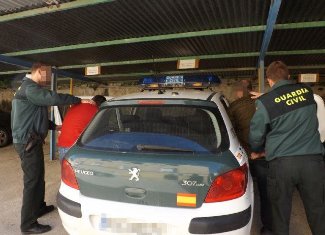 La Guardia Civil detiene a los dos presuntos responsables de la detención ilegal de un vecino de Cieza - 1, Foto 1