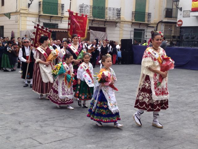 Ofrenda floral, bailes tradicionales y paella gigante, celebran el bando huertano blanqueño en honor a san Roque - 2, Foto 2