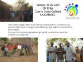 Exposición pública de ANIKE Voluntarios de la inauguración de un nuevo colegio en Burkina Faso