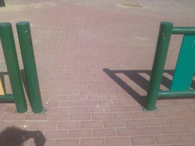 Los socialistas denuncian el mal estado y abandono de las zonas de juegos infantiles en Casillas - 1, Foto 1