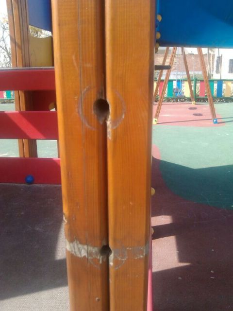 Los socialistas denuncian el mal estado y abandono de las zonas de juegos infantiles en Casillas - 2, Foto 2