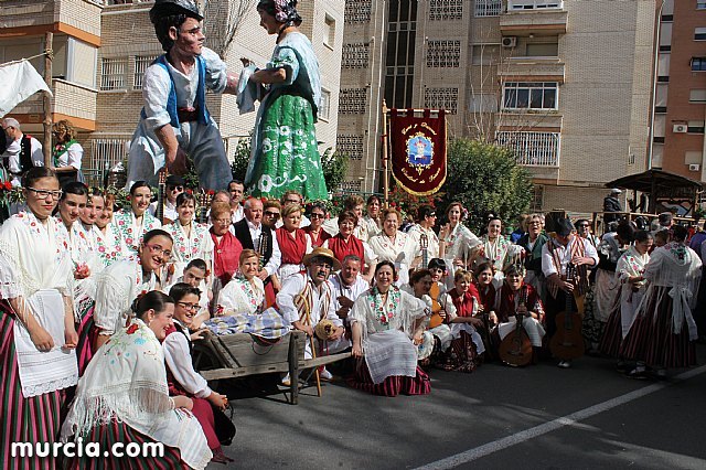 El grupo de coros y danzas Ciudad de Totana promocionó una vez más a Totana en el Bando de la Huerta, Foto 1