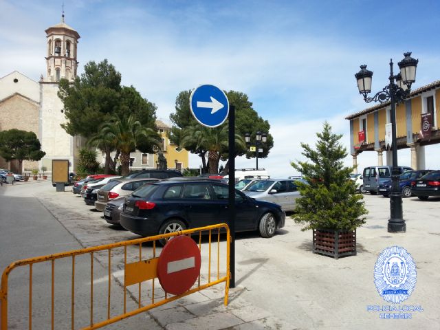 La Policía Local reordena el tráfico en la plaza del Castillo para dar solución a los problemas de circulación - 2, Foto 2