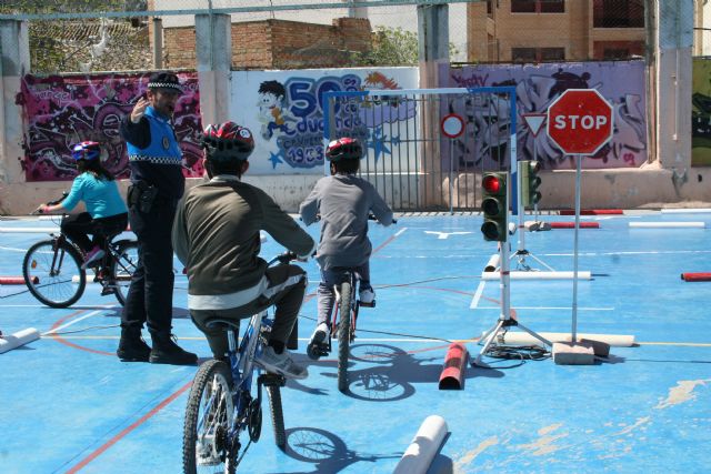 Un millar de alumnos de Primaria han participado en las XII Jornadas de Educación Vial Escolar - 3, Foto 3