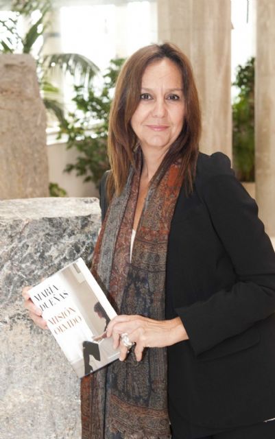 Misión Olvido, de María Dueñas, congregó a más de un centenar de cartageneros - 2, Foto 2