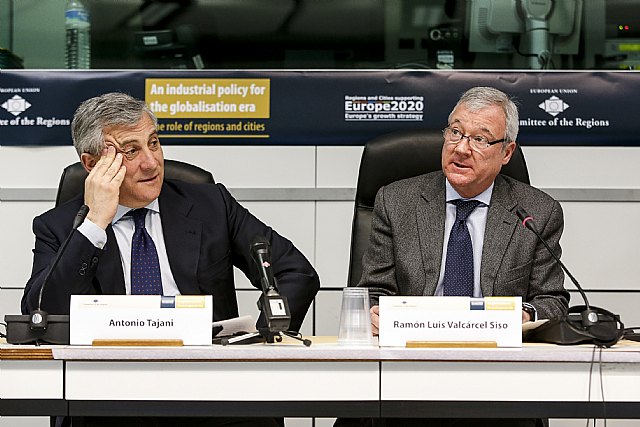 Valcárcel reitera ante el vicepresidente de la Comisión que Europa debe flexibilizar a España y a las regiones el objetivo de déficit - 1, Foto 1