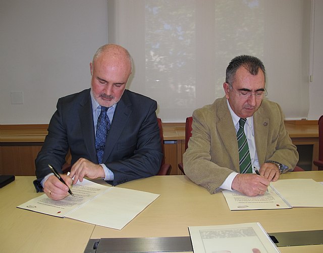 La Comunidad promueve la protección de los menores en su utilización de Internet y redes sociales - 1, Foto 1