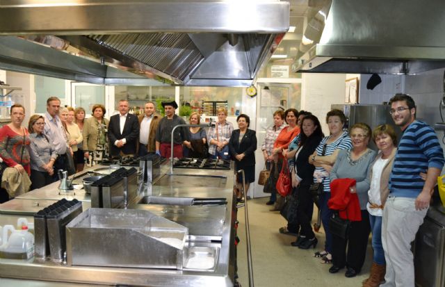 La concejalía de Sanidad y ADIA ponen en marcha el XII Curso de Cocina Dietética - 1, Foto 1