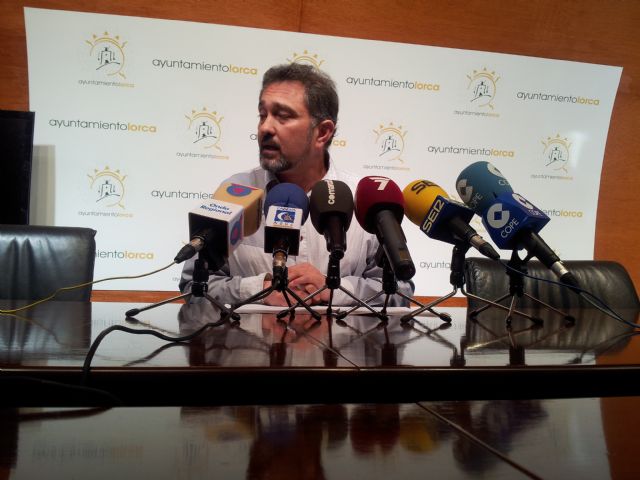 El Ayuntamiento acelera la ejecución de una nueva batería de obras de reparación de daños producidos por los terremotos - 2, Foto 2