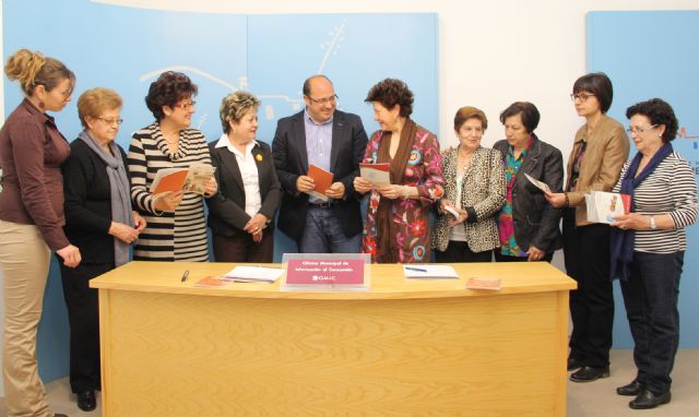 Convenio de colaboración para desarrollar nuevas políticas de protección al consumidor - 1, Foto 1