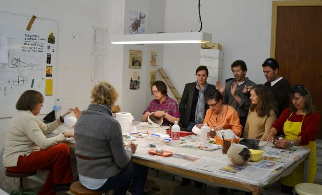 Más de una veintena de mujeres participan en un taller de arqueología en Águilas - 1, Foto 1