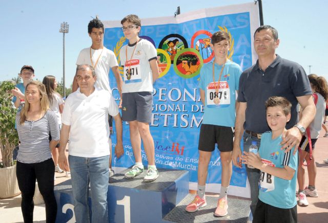 Más de 1.800 alumnos de 42 cooperativas de enseñanza han participado en la 10ª edición del Campeonato Regional de Atletismo de Ucoerm - 1, Foto 1