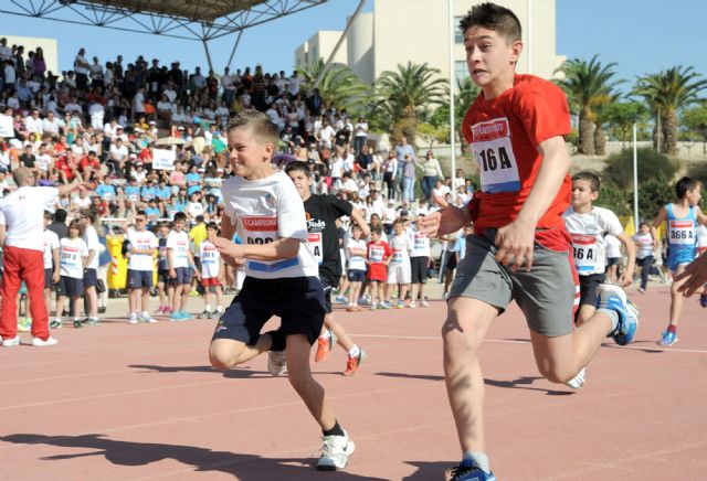 Más de 1.800 alumnos de 42 cooperativas de enseñanza han participado en la 10ª edición del Campeonato Regional de Atletismo de Ucoerm - 3, Foto 3