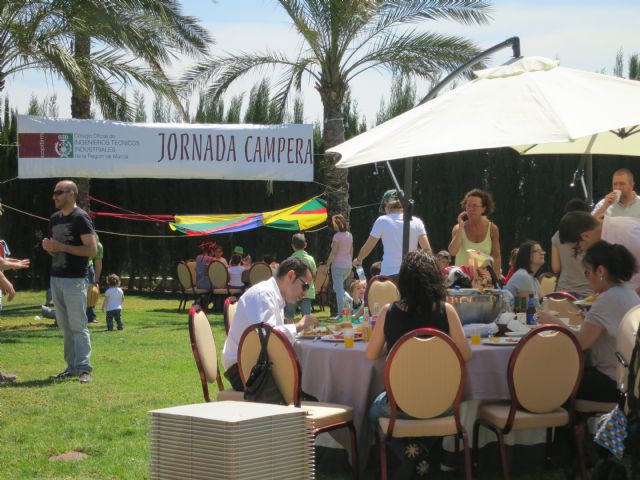 Alrededor de 300 ingenieros técnicos de Murcia comparten una Jornada Campera bajo el lema: un día sin hablar de la crisis - 2, Foto 2