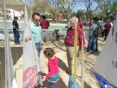 Una exhibicin de barcos teledirigidos muestra la rehabilitacin del estanque en el jardn del lago de Ronda Sur