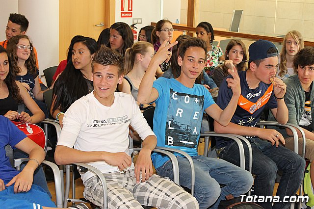 Recepcin institucional a los alumnos del IES 