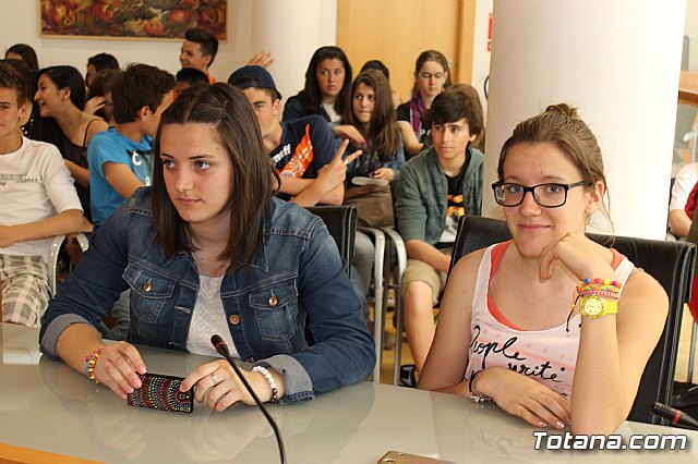 Recepcin institucional a los alumnos del IES 