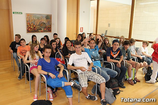 Recepcin institucional a los alumnos del IES 