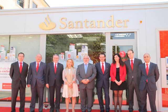 El Campus de la UCAM acoge una sucursal de Banco Santander - 1, Foto 1