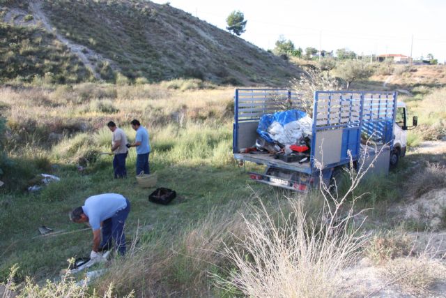 La limpieza efectuada en las ramblas de Las Canteras y Los Calderones de Molina de Segura facilita que puedan ser visitadas por senderistas - 3, Foto 3