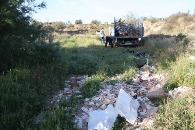 La limpieza efectuada en las ramblas de Las Canteras y Los Calderones de Molina de Segura facilita que puedan ser visitadas por senderistas - 4, Foto 4