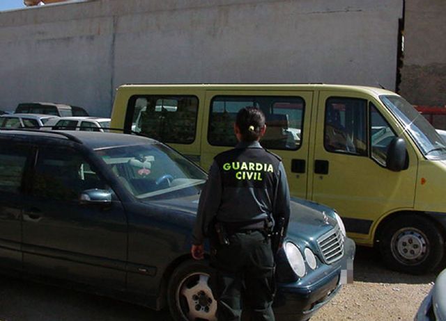 La Guardia Civil desmantela un grupo delictivo instantes después de robar en una empresa - 1, Foto 1