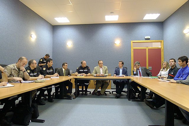 Los servicios de emergencias y la UME estudian los riesgos tecnológicos en la Región de Murcia - 1, Foto 1