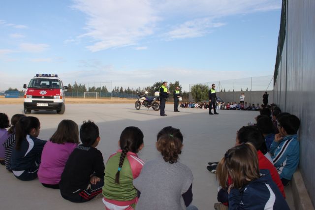 La Policía Local lleva el respeto a los animales y la seguridad vial a los colegios - 2, Foto 2